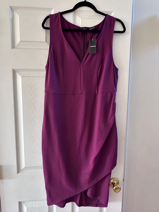 torrid Dresses & Skirts - torrid Plum V-Neck Wrap-Hem Midi Dress